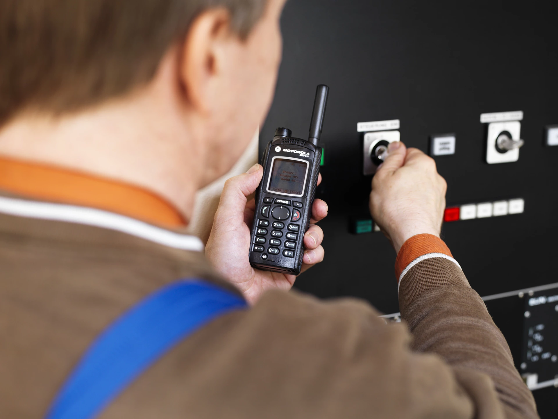 Radio Incom Intercom and Radio System Integrated | Schneider Intercom